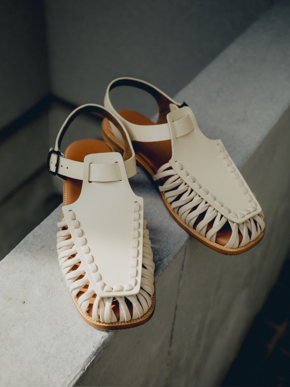 NWT Hereu ALARO square toe caged sandals cream 40
